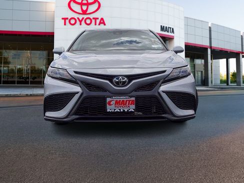 Certified 2023 Toyota Camry SE FWD image 3