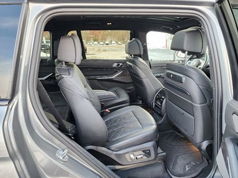 Used 2023 BMW X7 xDrive40i w/ M Sport Package image 14