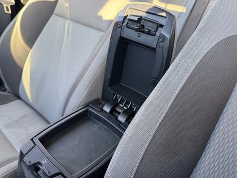 Used 2017 Toyota Corolla LE image 20