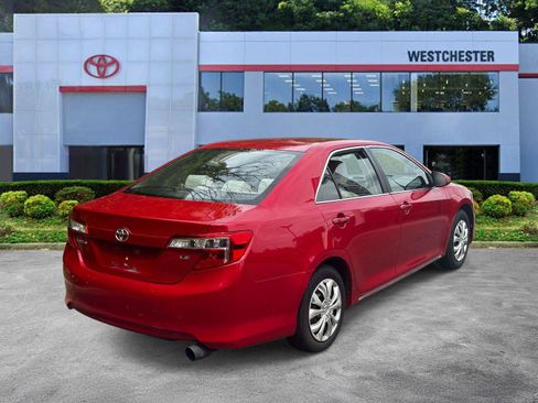 Used 2012 Toyota Camry LE FWD image 7