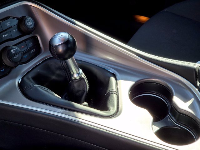 Used 2022 Dodge Challenger R/T Scat Pack RWD image 7