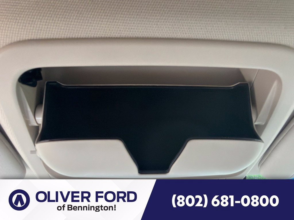 Used 2022 Ford Explorer XLT w/ Equipment Group 202A AWD/4WD image 40