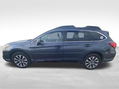 Used 2016 Subaru Outback 3.6R Limited image 4