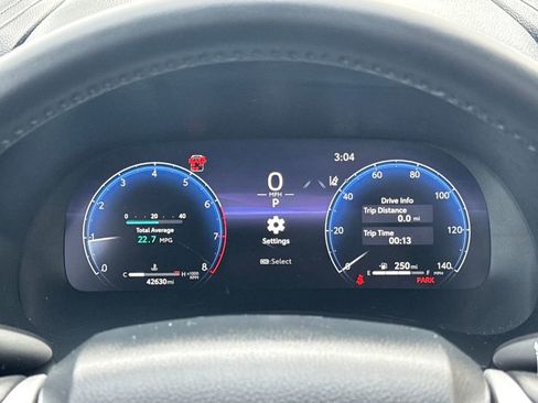 Used 2024 Toyota Highlander Platinum image 18