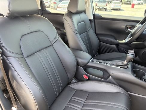 Used 2027 Honda HR-V EX-L image 15