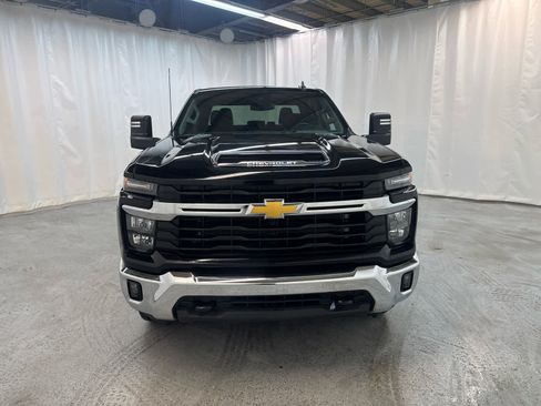 Certified 2025 Chevrolet Silverado 2500 LT w/ Convenience Package image 8