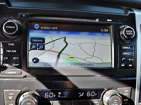 Used 2017 Nissan Titan SV image 19