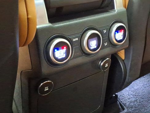 Used 2019 Land Rover Discovery HSE Luxury image 22