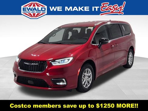 New 2026 Chrysler Pacifica Select FWD image 14