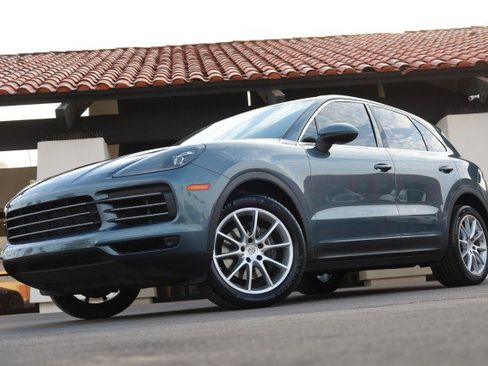 Used 2019 Porsche Cayenne AWD/4WD image 3
