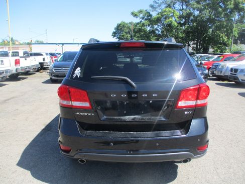 Used 2012 Dodge Journey SXT image 5