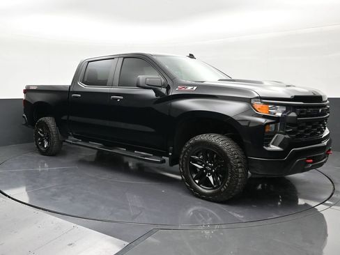 Used 2024 Chevrolet Silverado 1500 Custom Trail Boss AWD/4WD image 7