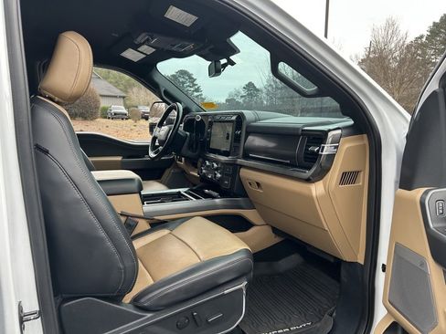 Used 2023 Ford F250 Lariat w/ Chrome Package image 50