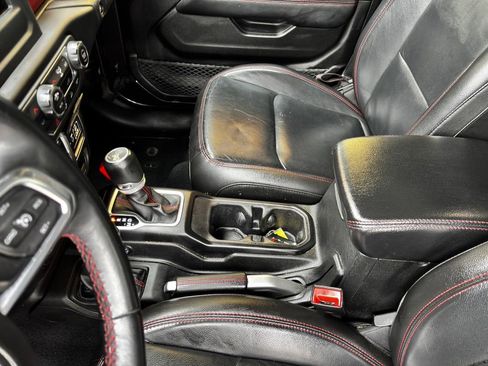 Used 2018 Jeep Wrangler Unlimited Rubicon w/ Safety Group image 27