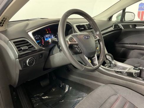 Used 2014 Ford Fusion SE w/ Equipment Group 201A image 13