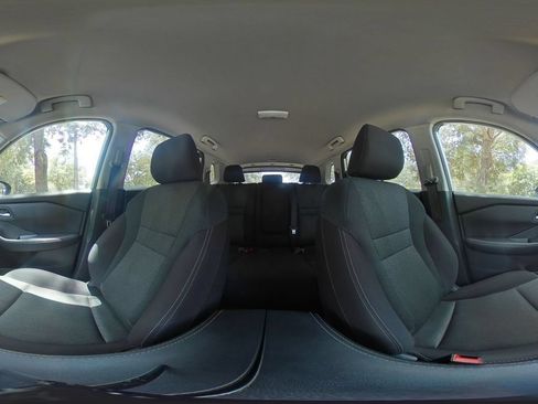 Used 2025 Nissan Rogue SV AWD/4WD image 43