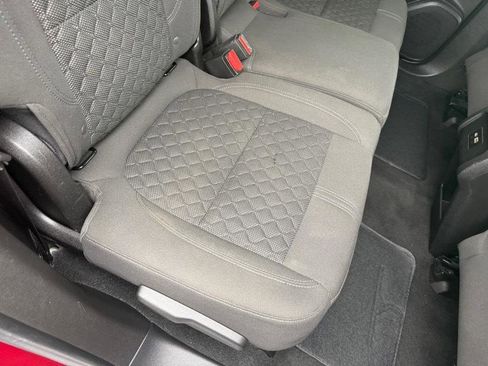 Used 2019 Chevrolet Blazer LT FWD image 20