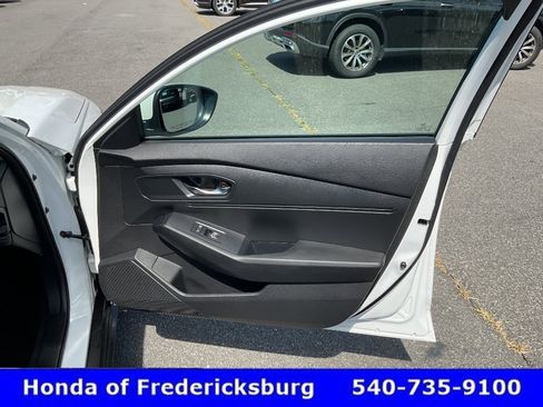 Used 2023 Honda Accord LX image 17