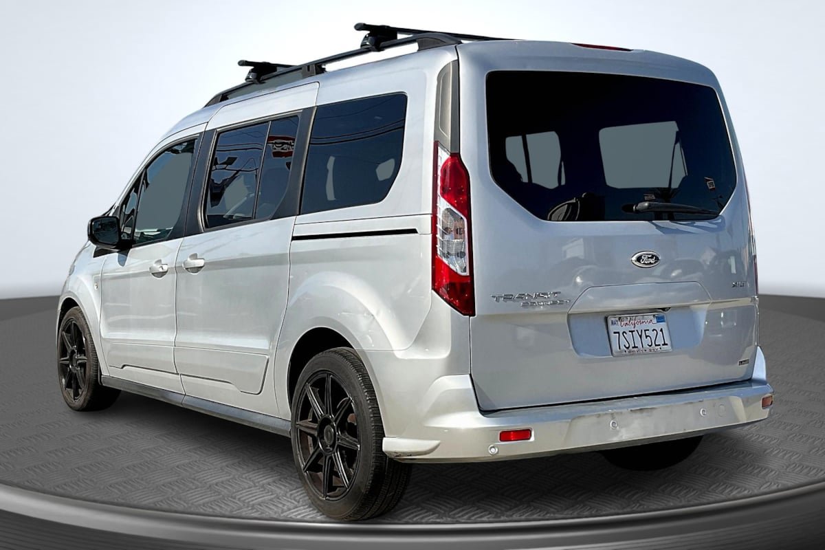 Used 2016 Ford Transit Connect XLT FWD image 2