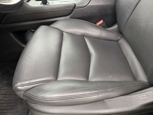 Used 2018 Cadillac XT5 Luxury w/ Driver Awareness Package image 23