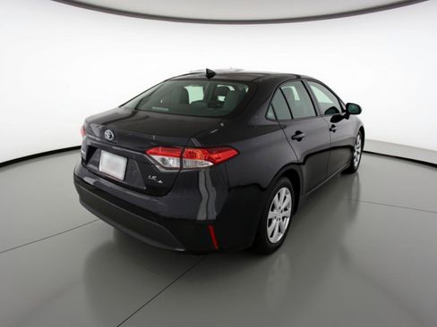 Used 2025 Toyota Corolla LE FWD image 9