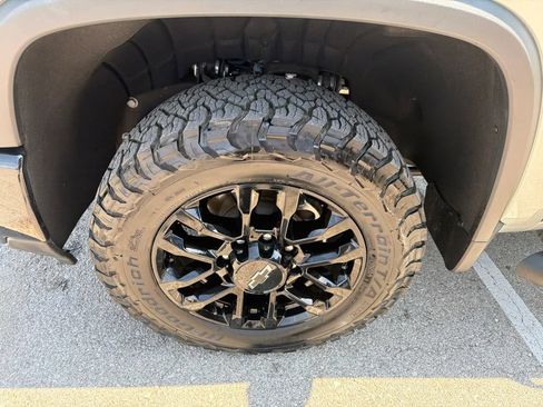 Used 2026 Chevrolet Silverado 2500 LT w/ Trail Boss Package AWD/4WD image 9