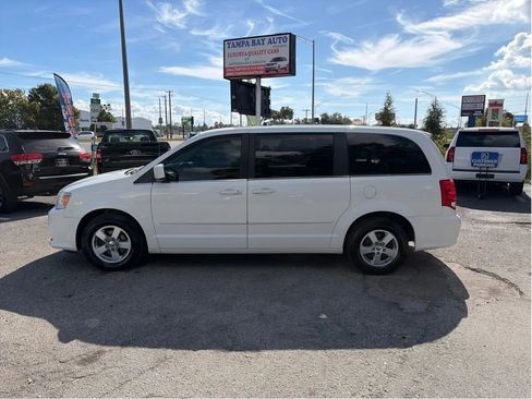 Used 2012 Dodge Grand Caravan Crew image 8