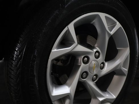 Used 2025 Chevrolet Trax LS w/ LS Convenience Package image 29