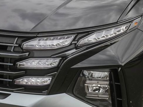 Certified 2025 Hyundai Tucson SEL image 8