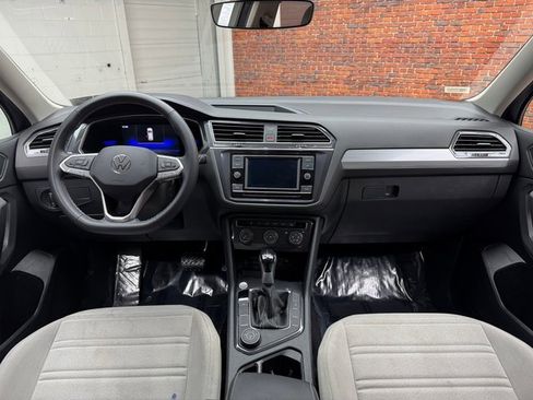 Used 2022 Volkswagen Tiguan S image 13