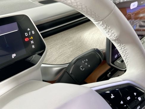 New 2025 Volkswagen ID. Buzz 1st Edition image 18