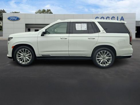 Used 2022 Cadillac Escalade Premium Luxury w/ Performance Package image 7