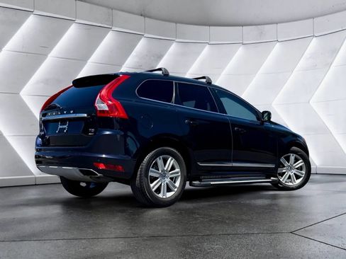 Used 2017 Volvo XC60 T5 Inscription w/ Advanced Package AWD/4WD image 8
