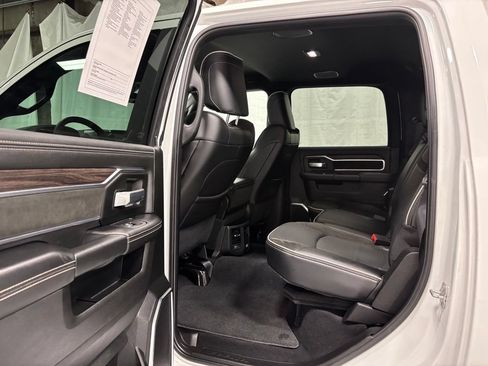 Used 2026 RAM 2500 Laramie AWD/4WD image 39