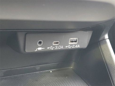 Certified 2025 Subaru Crosstrek 2.0i Premium image 28