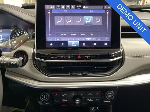 New 2026 Jeep Compass Limited AWD/4WD image 18