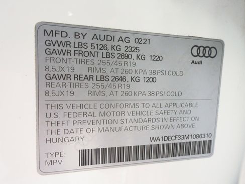 Used 2021 Audi Q3 2.0T Premium w/ Black Optic Sport Package image 13