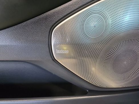 Used 2021 Genesis G90 5.0 Ultimate RWD image 19