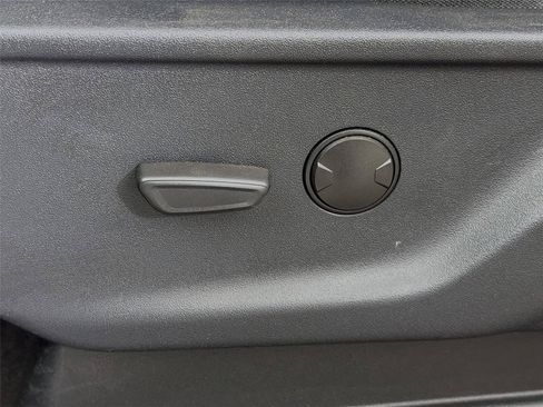 Used 2024 Ford F150 Lightning XLT AWD/4WD image 42