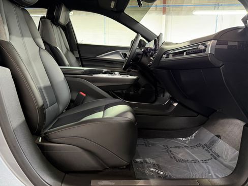 Certified 2024 Cadillac Lyriq Tech AWD/4WD image 49