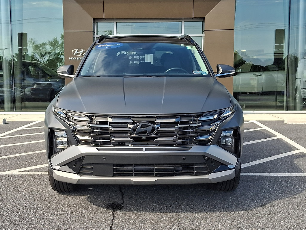 Used 2025 Hyundai Tucson Limited AWD/4WD image 2