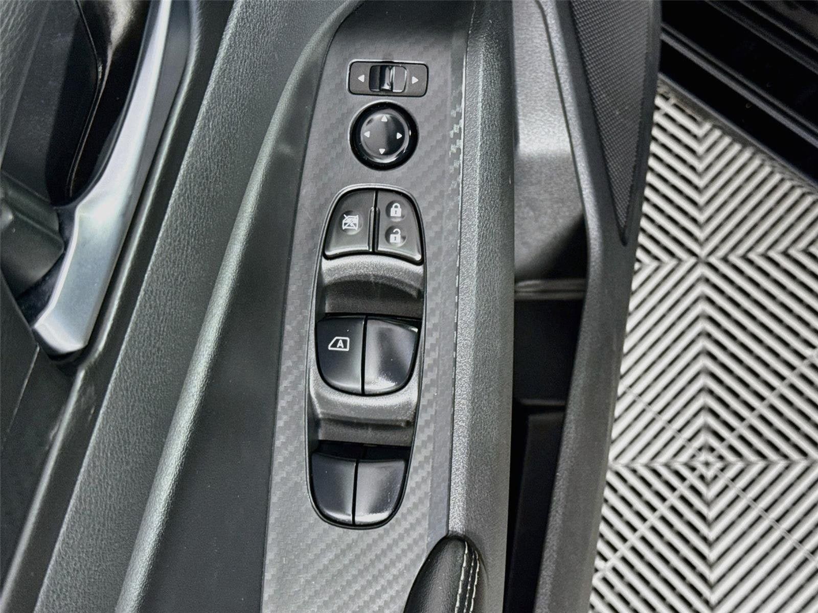 Certified 2025 Nissan Altima 2.5 SV FWD image 18