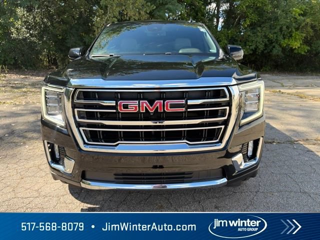 Used 2023 GMC Yukon XL SLT w/ SLT Premium Package AWD/4WD image 5