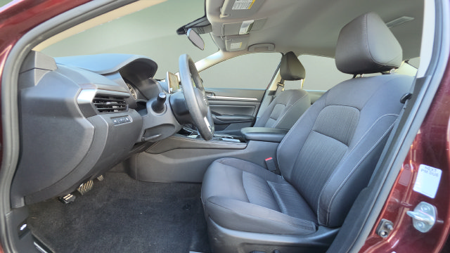 Used 2023 Nissan Altima 2.5 SV FWD image 33