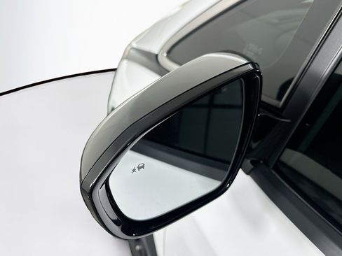 Used 2023 Chevrolet Bolt LT image 16