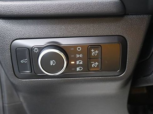 Certified 2025 Ford Escape ST-Line Select AWD/4WD image 8
