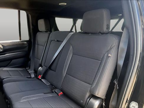 Used 2023 Chevrolet Suburban LS RWD image 21