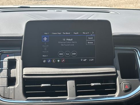 Used 2023 Chevrolet Suburban LS image 18