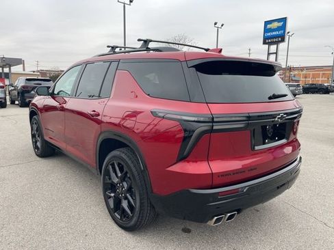 Certified 2025 Chevrolet Traverse RS w/ LPO, Floor Liner Package image 13