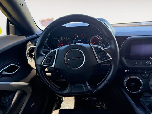 Used 2020 Chevrolet Camaro LT w/ Technology Package RWD image 13